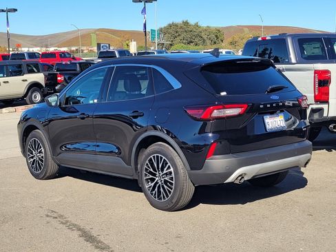 Certified 2023 Ford Escape SE image 6