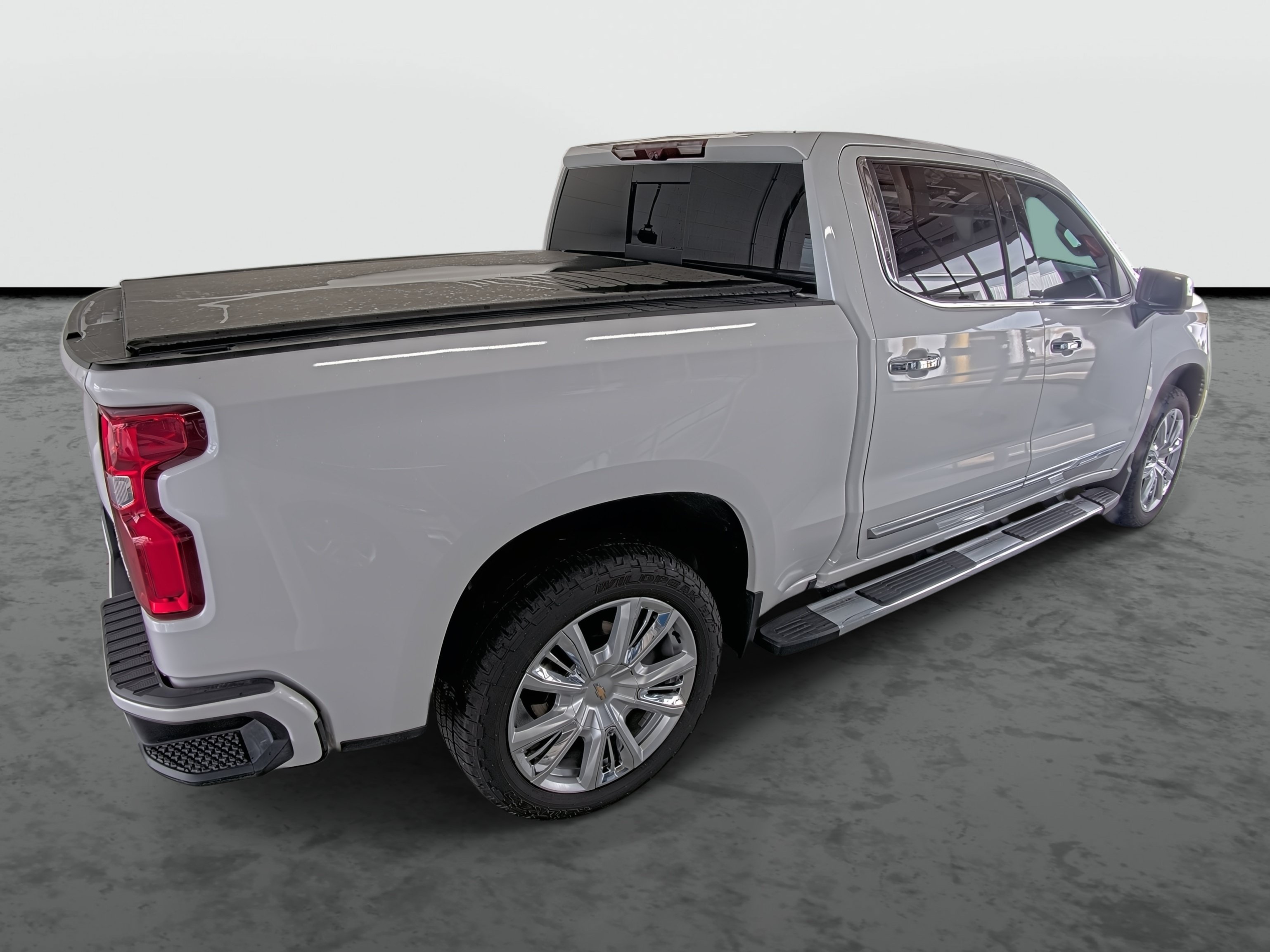 Certified 2023 Chevrolet Silverado 1500 High Country w/ High Country Premium Package AWD/4WD image 4