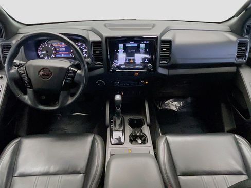 Used 2022 Nissan Frontier PRO-4X w/ Pro-4X Premium Package image 18