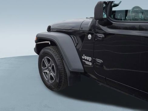 Used 2019 Jeep Wrangler Unlimited Sport S image 36