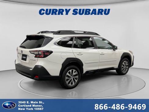 Used 2024 Subaru Outback Premium AWD/4WD image 5