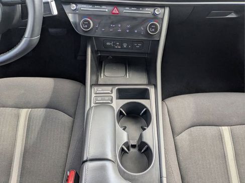 Used 2024 Hyundai Sonata SEL w/ Convenience Package FWD image 16