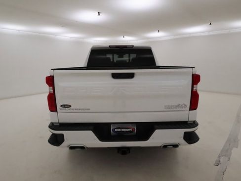 Used 2024 Chevrolet Silverado 1500 High Country w/ Technology Package image 4