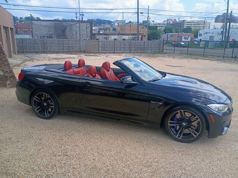 Used 2015 BMW M4 Convertible RWD image 15