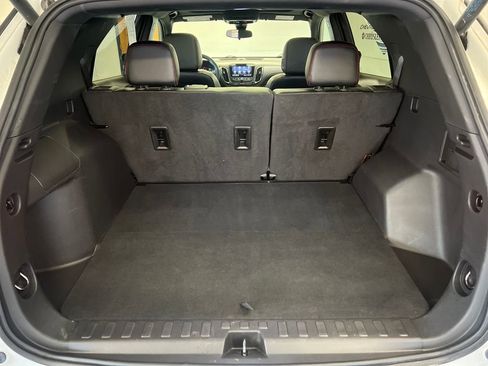 Used 2024 Chevrolet Equinox RS image 44