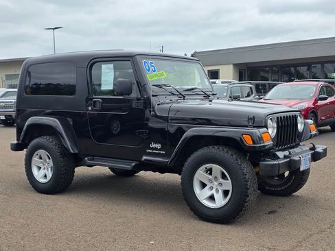 Used 2005 Jeep Wrangler Unlimited AWD/4WD image 21