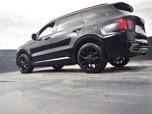 Certified 2022 Kia Sorento SX image 25