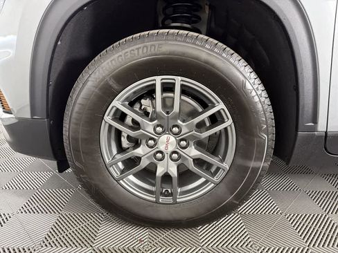 New 2026 GMC Acadia Elevation image 17