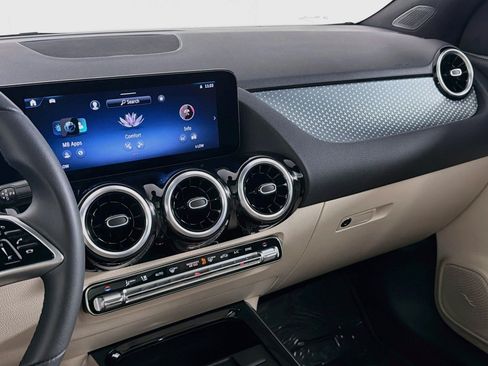 Certified 2026 Mercedes-Benz GLA 250 image 21