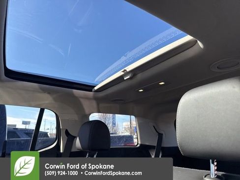 Used 2021 GMC Acadia Denali w/ Denali Ultimate Package image 16