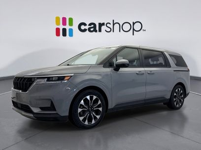 Used 2024 Kia Carnival EX