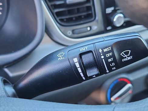 Used 2022 Kia Rio S image 21