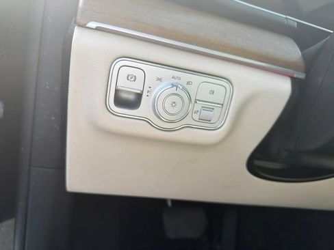 Used 2022 Mercedes-Benz GLE 350 image 22
