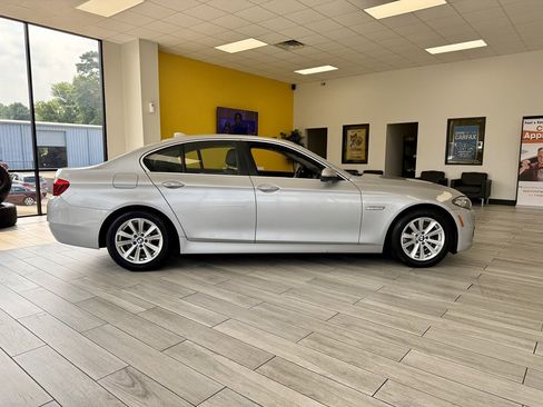 Used 2015 BMW 528i Sedan RWD image 5