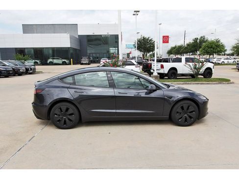 Used 2025 Tesla Model 3 RWD image 7