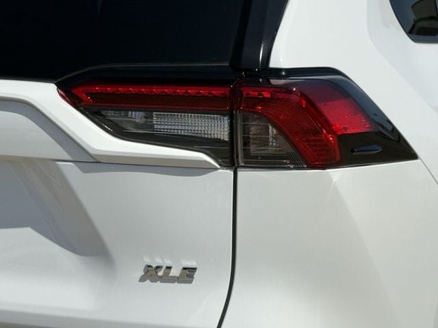 Used 2025 Toyota RAV4 XLE FWD image 7