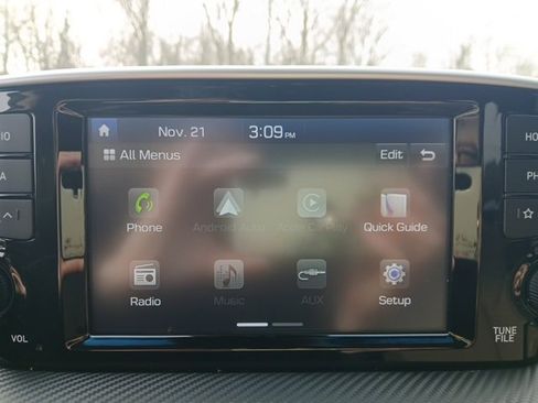 Used 2019 Hyundai Tucson SE image 16