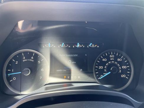 Used 2019 Ford F150 XLT w/ Equipment Group 302A Luxury AWD/4WD image 11