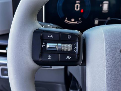 Used 2026 Hyundai Santa Fe SEL image 19