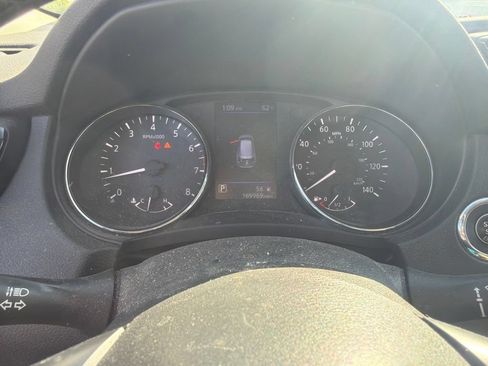 Used 2019 Nissan Rogue SV AWD/4WD image 12