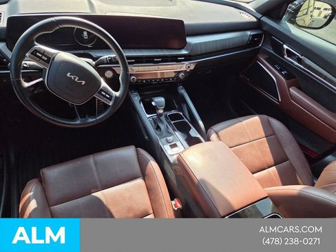 Used 2025 Kia Telluride SX w/ SX Captain's Chair Package FWD image 7