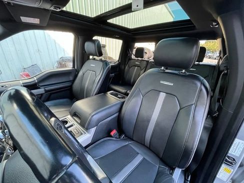 Used 2018 Ford F150 Platinum w/ Equipment Group 701A Luxury AWD/4WD image 21
