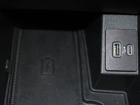 Used 2024 Ford Edge Titanium image 56