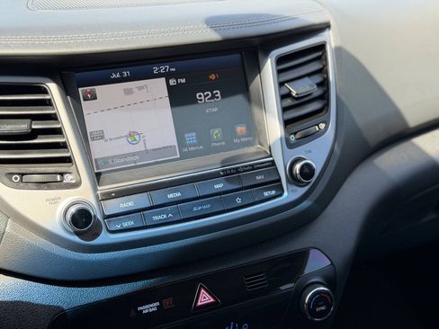 Used 2018 Hyundai Tucson SEL Plus FWD image 5