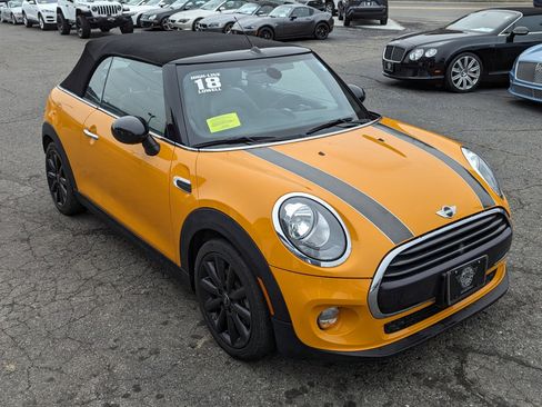 Used 2018 MINI Cooper Convertible image 5
