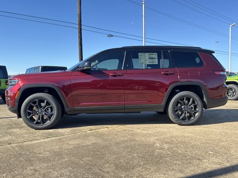 New 2025 Jeep Grand Cherokee L Limited image 8