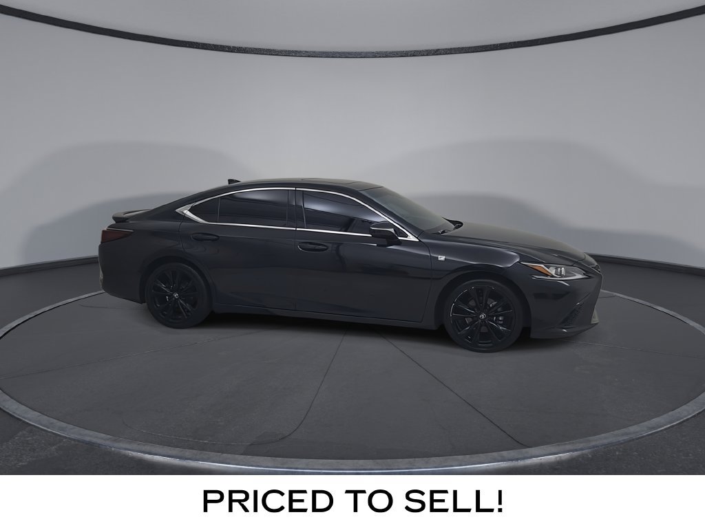 Used 2022 Lexus ES 250 F Sport w/ Accessory Package 2 AWD/4WD image 2