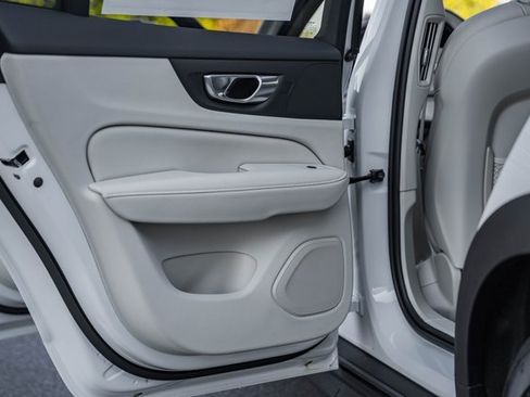 New 2026 Volvo V60 B5 Cross Country Plus w/ Protection Package Premier image 35