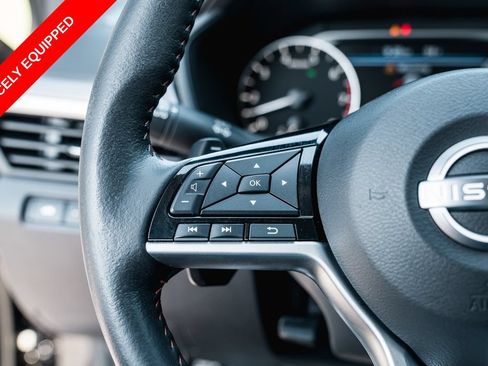 Used 2024 Nissan Altima 2.5 SR FWD image 15