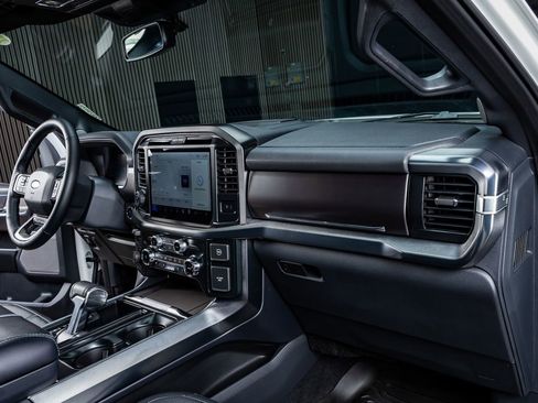 Used 2025 Ford F150 Platinum w/ FX4 Off-Road Package image 18