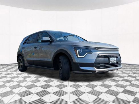 New 2026 Kia Niro LX FWD image 15