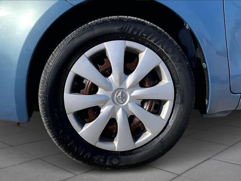 Used 2008 Toyota Yaris 2-Door Hatchback image 11