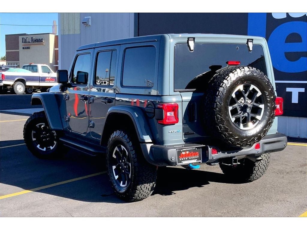Used 2024 Jeep Wrangler Unlimited Rubicon 4xe AWD/4WD image 12