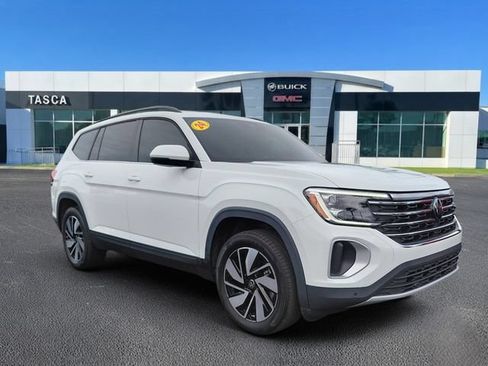Used 2024 Volkswagen Atlas SE FWD image 1