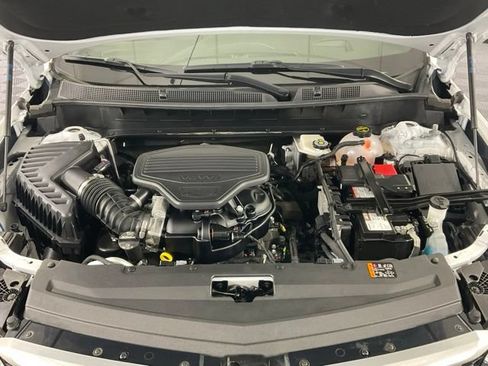 Certified 2025 Cadillac XT6 Premium Luxury w/ Platinum Package AWD/4WD image 36