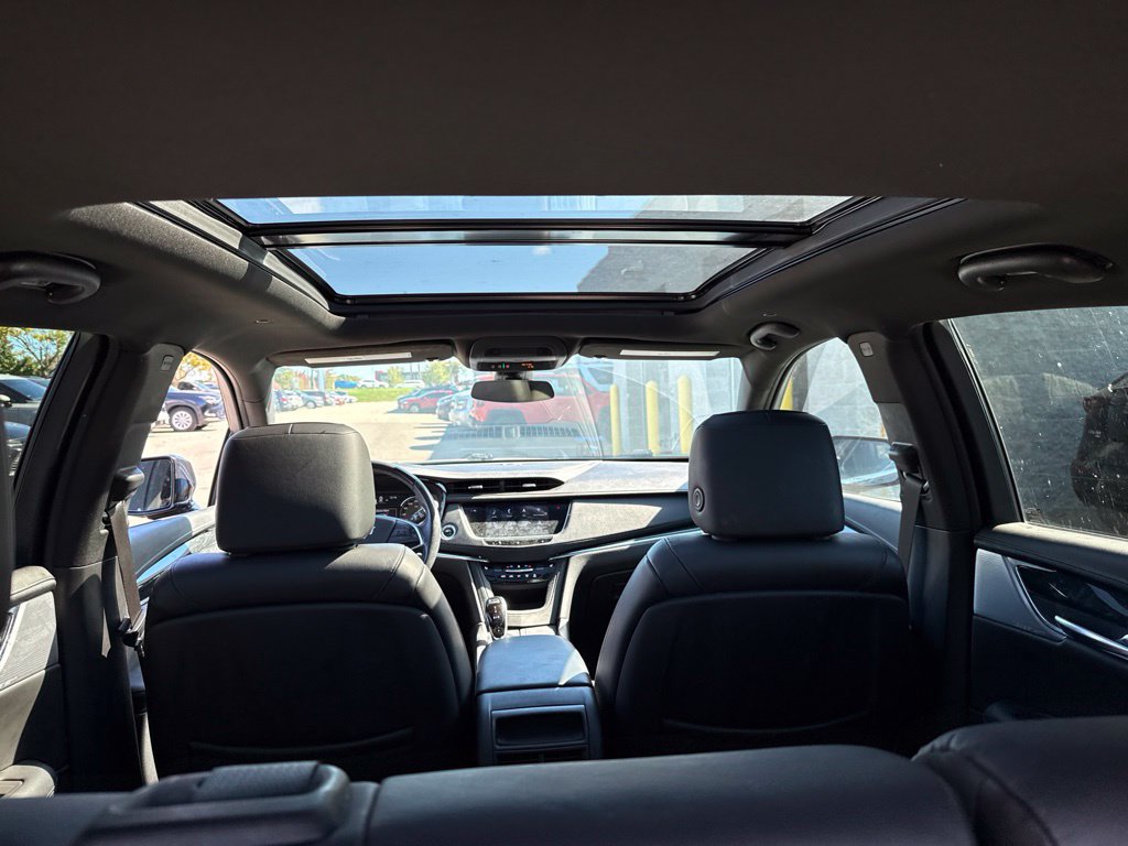 Used 2020 Cadillac XT5 Premium Luxury AWD/4WD image 17