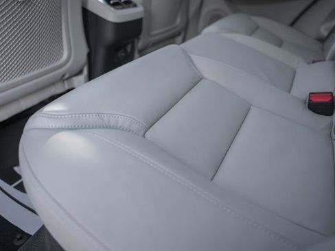 New 2026 Volvo XC60 B5 Ultra w/ Protection Package Premier image 31