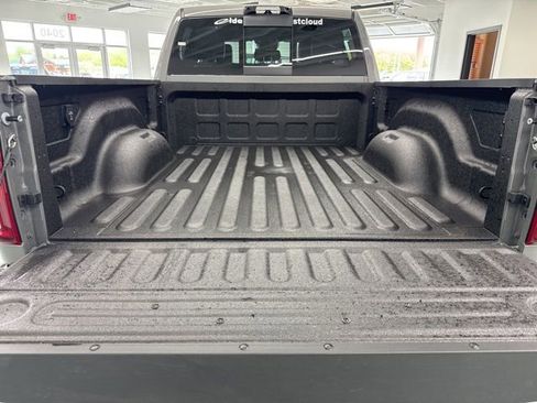 New 2026 RAM 3500 Laramie AWD/4WD image 10