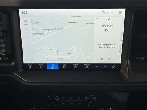 Used 2025 Ford Bronco Badlands image 29