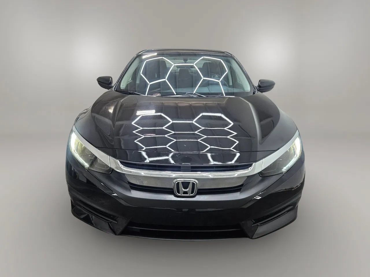 Used 2018 Honda Civic EX image 10