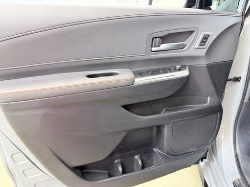 Used 2024 Toyota Sienna XSE w/ XSE Premium Package AWD/4WD image 10