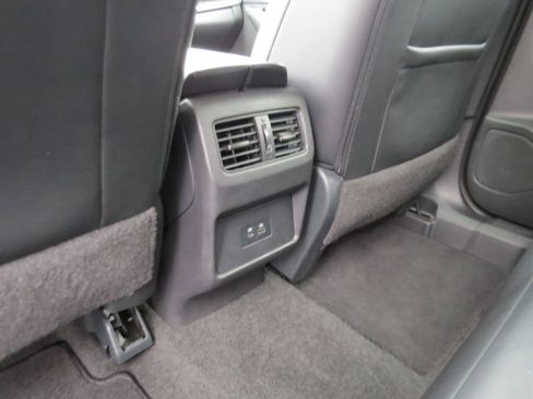 Used 2023 Nissan Rogue SV w/ SV Premium B Package FWD image 14