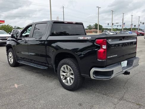 Used 2021 Chevrolet Silverado 1500 LT AWD/4WD image 7
