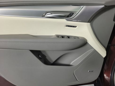 Certified 2023 Cadillac XT5 Premium Luxury w/ Technology Package FWD image 19