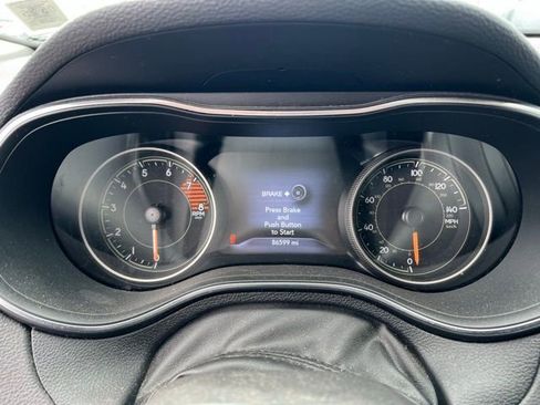 Used 2019 Jeep Cherokee Limited AWD/4WD image 18