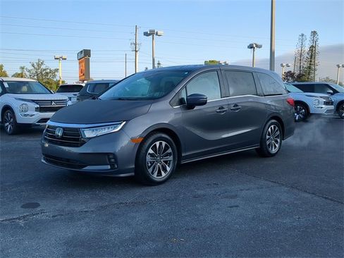 Used 2024 Honda Odyssey EX-L image 2